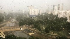 Сильный шторм обрушился на жителей Москвы