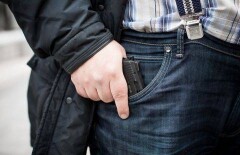 Вооружённая компания из Астаны отказалась платить за гостиницу в Акмолинской области