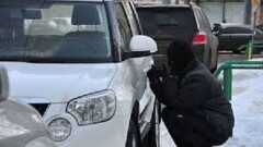 Айналарға лазермен VIN-код салу: өзіңізді және көлігіңізді ұрылардан қалай қорғау керек. 