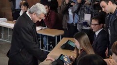 Электронная система не признала отпечатки пальцев президента Армении на выборах