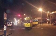 Вагоновожатую, по вине которой пострадали 14 авто в Алматы, лишили прав