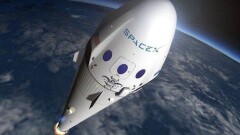 SpaceX отправит космических туристов к Луне в 2018 году