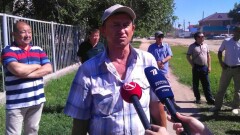 В Актобе негодуют нефтяники, чьи надбавки к зарплате сокращены более чем вдвое 