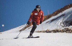 Одноногий спасатель с "Шымбулака" собирает деньги на протез