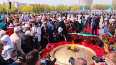 Казахстанцы отметили День Победы. Фоторепортаж