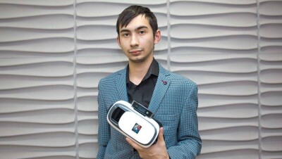 Алматинский студент разработал очки, которые должны заменить Google Glass