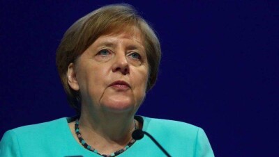 Меркель об уходе с поста канцлера Германии: Пусть другие возьмут на себя ответственность