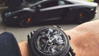 Богатые китайцы перестали покупать дорогие часы и машины для демонстрации успеха