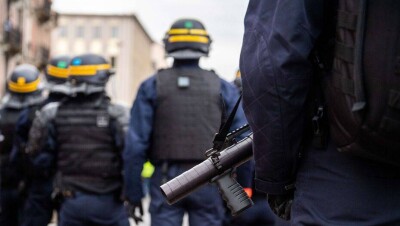 "Жёлтые жилеты" вновь организовали акцию протеста во Франции