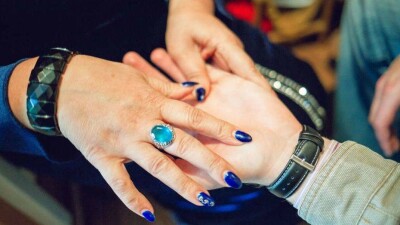 В СКО завели дело на гадалку, обещавшую снять порчу с помощью ложки и яйца