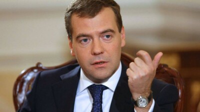 Медведев посоветовал странам ЕАЭС не упражняться в подсчётах цен на газ 