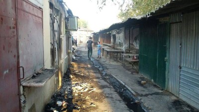 Семья с шестью детьми осталась на улице после пожара в ЮКО