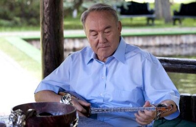 Акорда опубликовала любимые и авторские песни Назарбаева