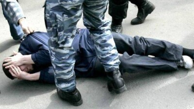 Избитый полицейскими житель села Кызылкак записал видеообращение к генпрокурору 