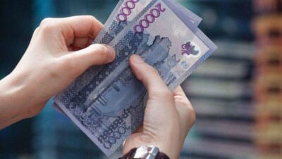 Доход только 10% казахстанских семей превышает 300 000 тенге в месяц