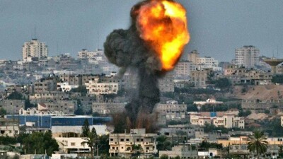 Израиль провёл массированную авиационную атаку по сектору Газа