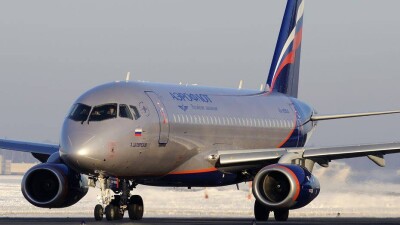 Вылетевший из Актау самолёт вернулся обратно из-за технической неполадки