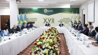 Партия Ауыл отказалась объединяться с партией Бірлік