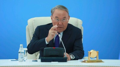 Назарбаев: Партия "Нур Отан" нуждается в модернизации