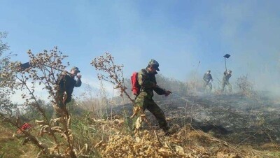 В Алматы потушили второй за день пожар на Кок-Тобе. Аким заверил – город в безопасности