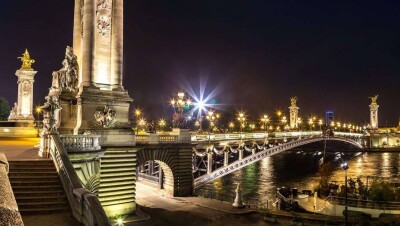 Во Франции ввели комендантский час: здесь каждую минуту госпитализируют по одному пациенту с Covid-19