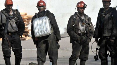 Работники "АрселорМиттал Темиртау" требуют поднять зарплату и грозят забастовками 