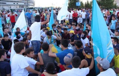 Фанаты "Астаны" устроили перфоманс перед матчем Лиги Чемпионов 