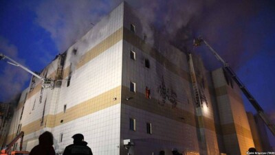 В Кемерово снесли здание торгового центра "Зимняя вишня"