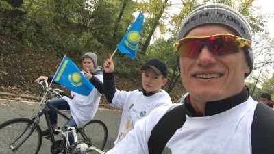 Винокуров возглавил велопробег в Нью-Йорке в честь 25-летия независимости Казахстана