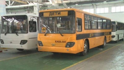 Сборку безопасных школьных автобусов начали на заводе в Семее 