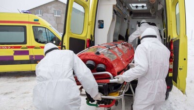 Китайские врачи: Пока неизвестно, какие именно хронические заболевания приводят к летальному исходу при Covid-19