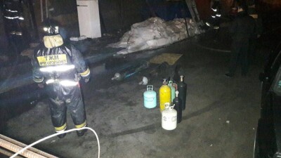 Пожарные предотвратили взрыв в Алматы на проспекте Рыскулова