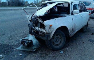 Возвращаясь с похорон, сотрудники частной фирмы спасли зажатых в автомобилях людей