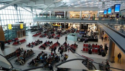 Атака дронов в Гатвике: полиция задержала подозреваемых