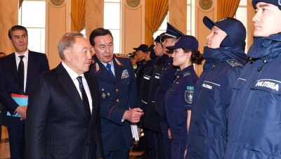 Назарбаев: На повышение зарплаты полицейским будет выделено 21,4 млрд тенге