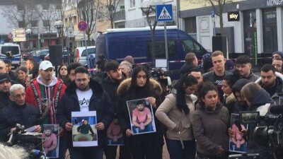 В Германии прошли митинги против экстремизма после расстрела 9 человек близ Франкфурта-на-Майне