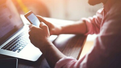 700 тысяч казахстанцев получили SMS для проактивного назначения выплаты 42 500 тенге