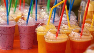 McDonald’s отказывается от пластиковых трубочек