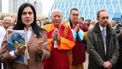 Молебен за мир на Земле одновременно провели в Астане представители разных религий
