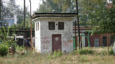 Алматинец купил участок, где ему разрешили поставить только трансформаторную будку