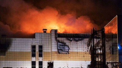 Назарбаев призвал ТРЦ сделать серьёзные выводы после пожара в Кемерово