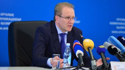 Сказали, что дедовщины нет – Альберт Рау о работе в Мажилисе 