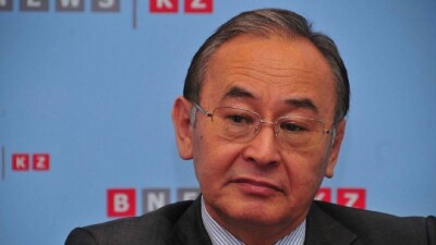 Депутат вступился за работающих сверхурочно госслужащих