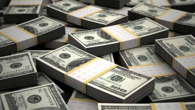 Курс доллара на бирже вырос до 431,82 тенге. Давление на нацвалюту оказывает падение цены не нефть