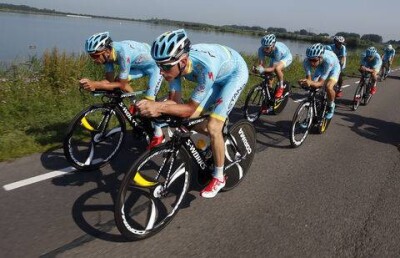 Велокоманду "Астана" временно исключили из "Движения за чистый велоспорт"