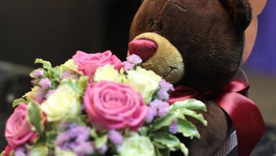 Только 36% казахстанок ждут в подарок цветы на 8 Марта