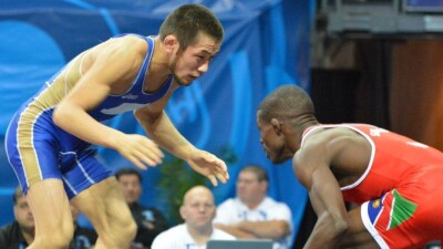 Борец из России принёс Казахстану медаль на чемпионате Азии