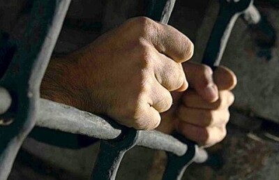 17 лет получил насиловавший малолетнюю сестру педофил в Атырау