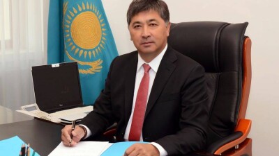 Экс-акима Капшагая ждут на диссовете, чтобы наказать за грубиянство