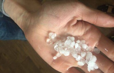 На Караганду обрушился мощный ливень с градом